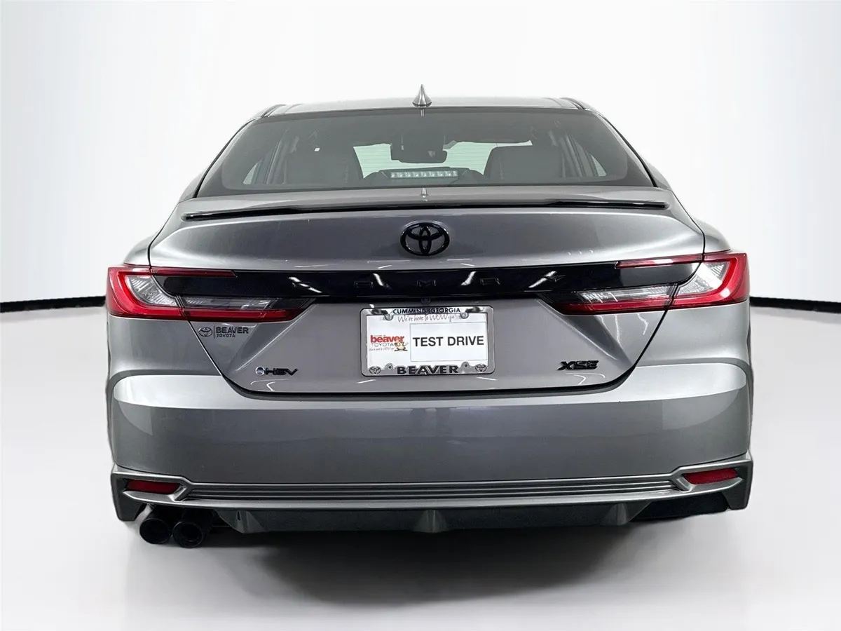 2025 Toyota Camry XSE thumbnail 12