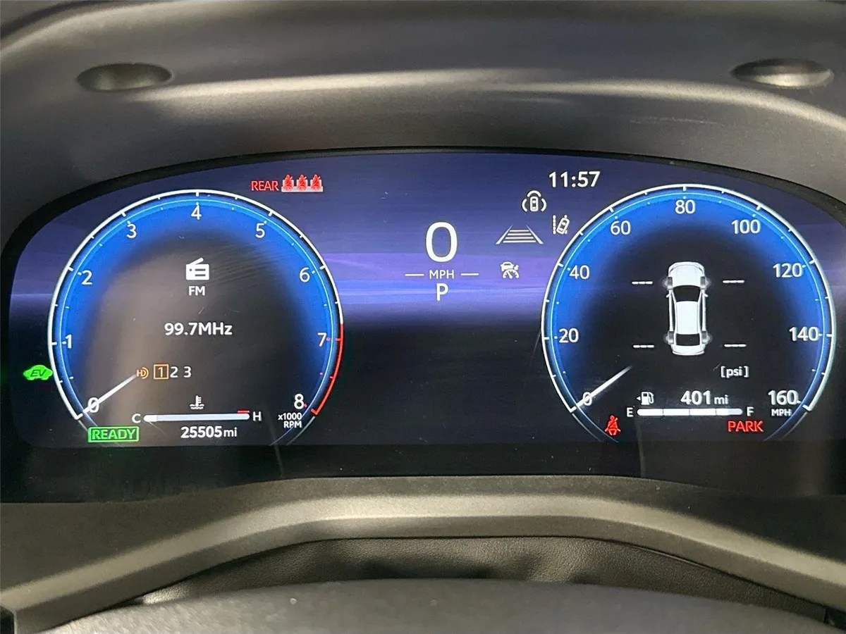 2025 Toyota Camry XSE thumbnail 21