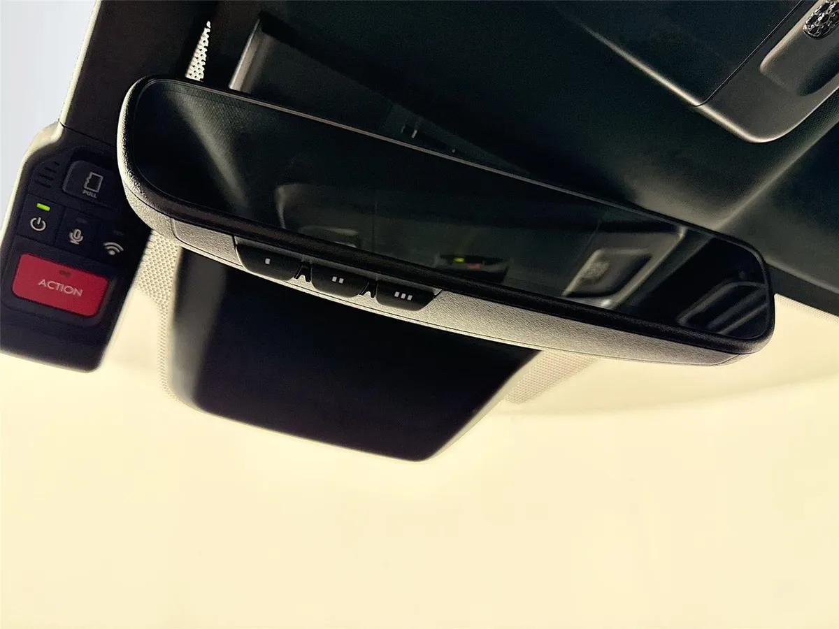2025 Toyota Camry XSE thumbnail 23