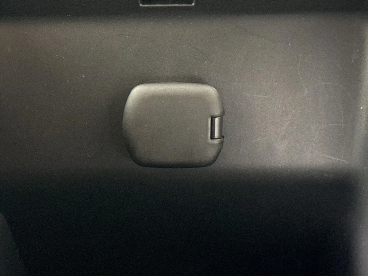2025 Toyota Camry XSE thumbnail 34