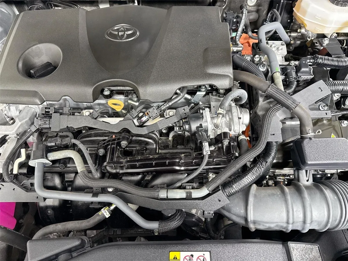 2025 Toyota Camry XSE thumbnail 44