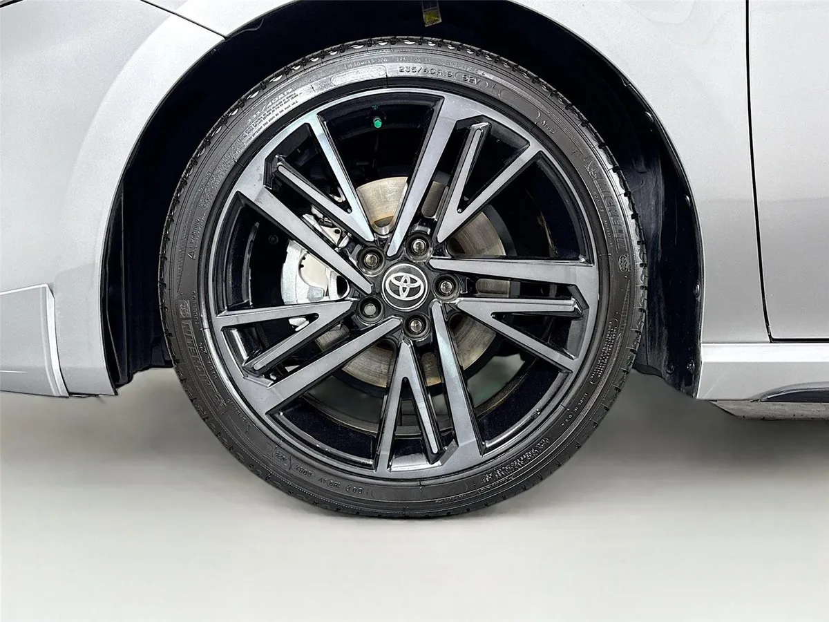 2025 Toyota Camry XSE thumbnail 45