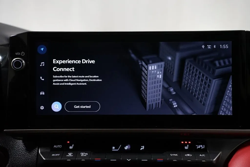 2025 Toyota Camry XSE thumbnail 18