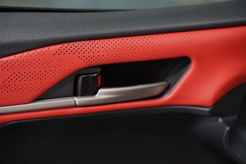 2025 Toyota Camry XSE thumbnail 33