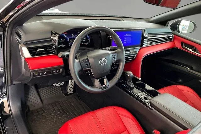 2025 Toyota Camry XSE thumbnail 14