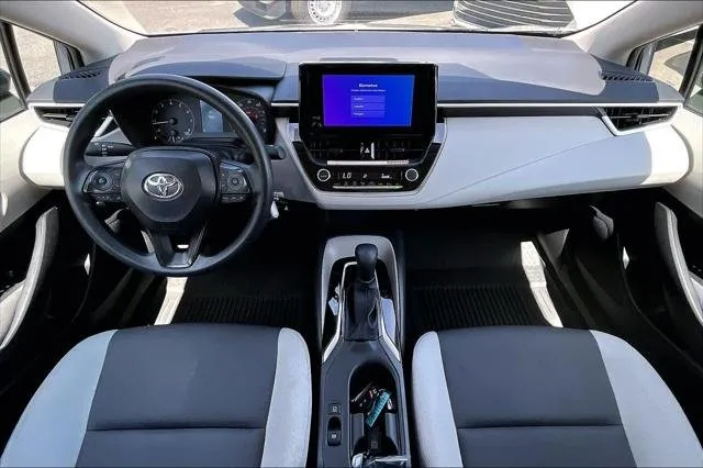 2025 Toyota COROLLA thumbnail 15