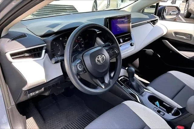 2025 Toyota COROLLA thumbnail 17