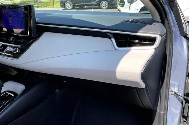 2025 Toyota COROLLA thumbnail 18