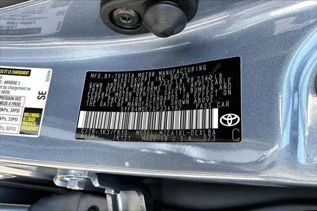 2025 Toyota COROLLA thumbnail 32