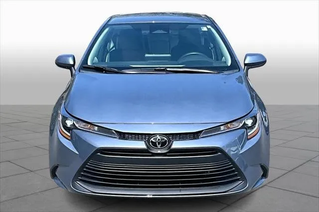 2025 Toyota COROLLA thumbnail 4