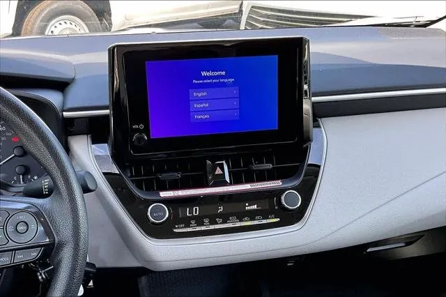 2025 Toyota COROLLA thumbnail 7
