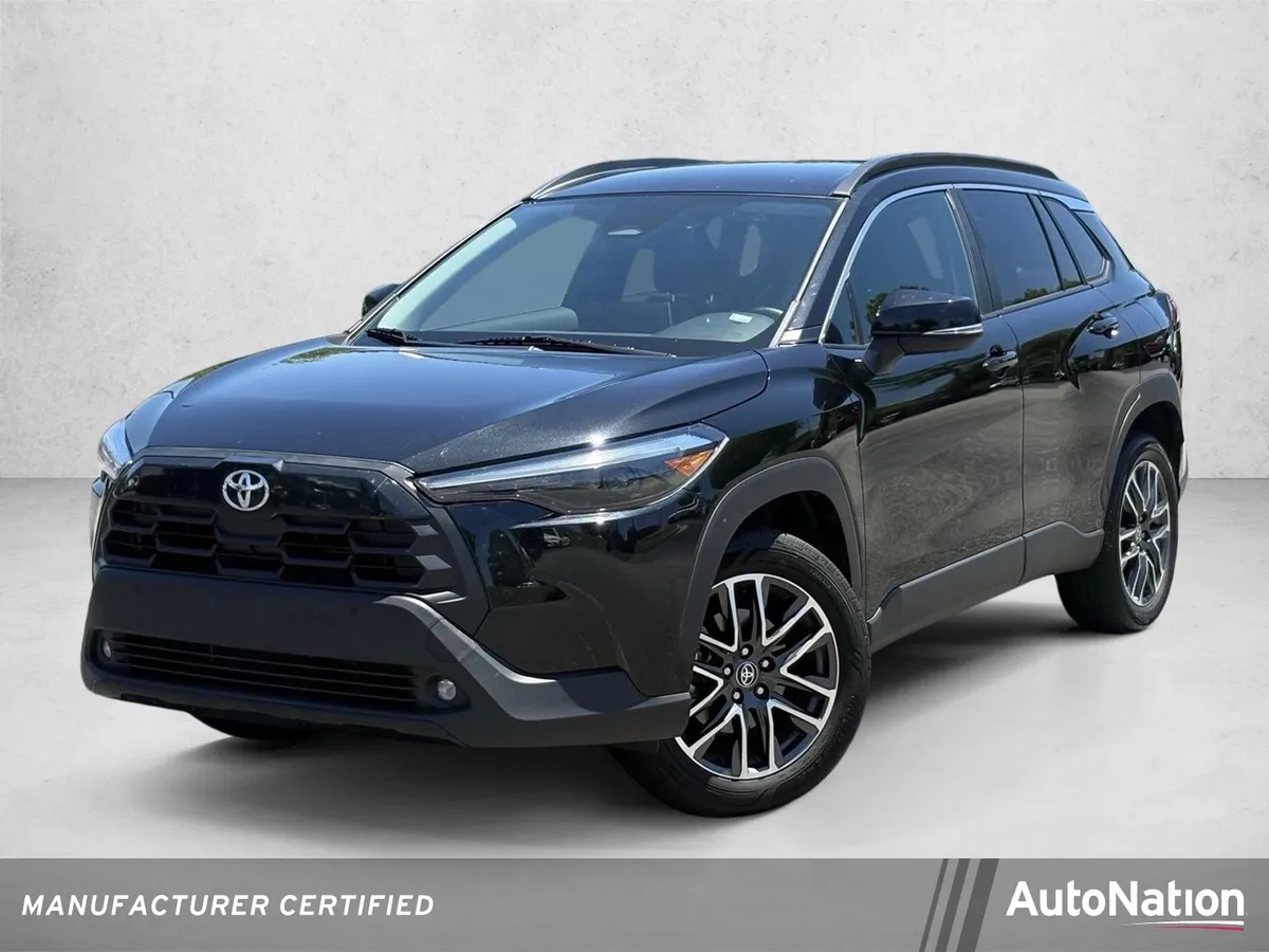 2025 Toyota Corolla Cross Hybrid SE thumbnail 11