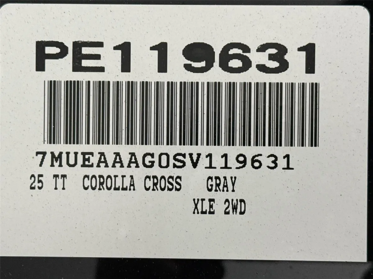 2025 Toyota Corolla Cross XLE thumbnail 41