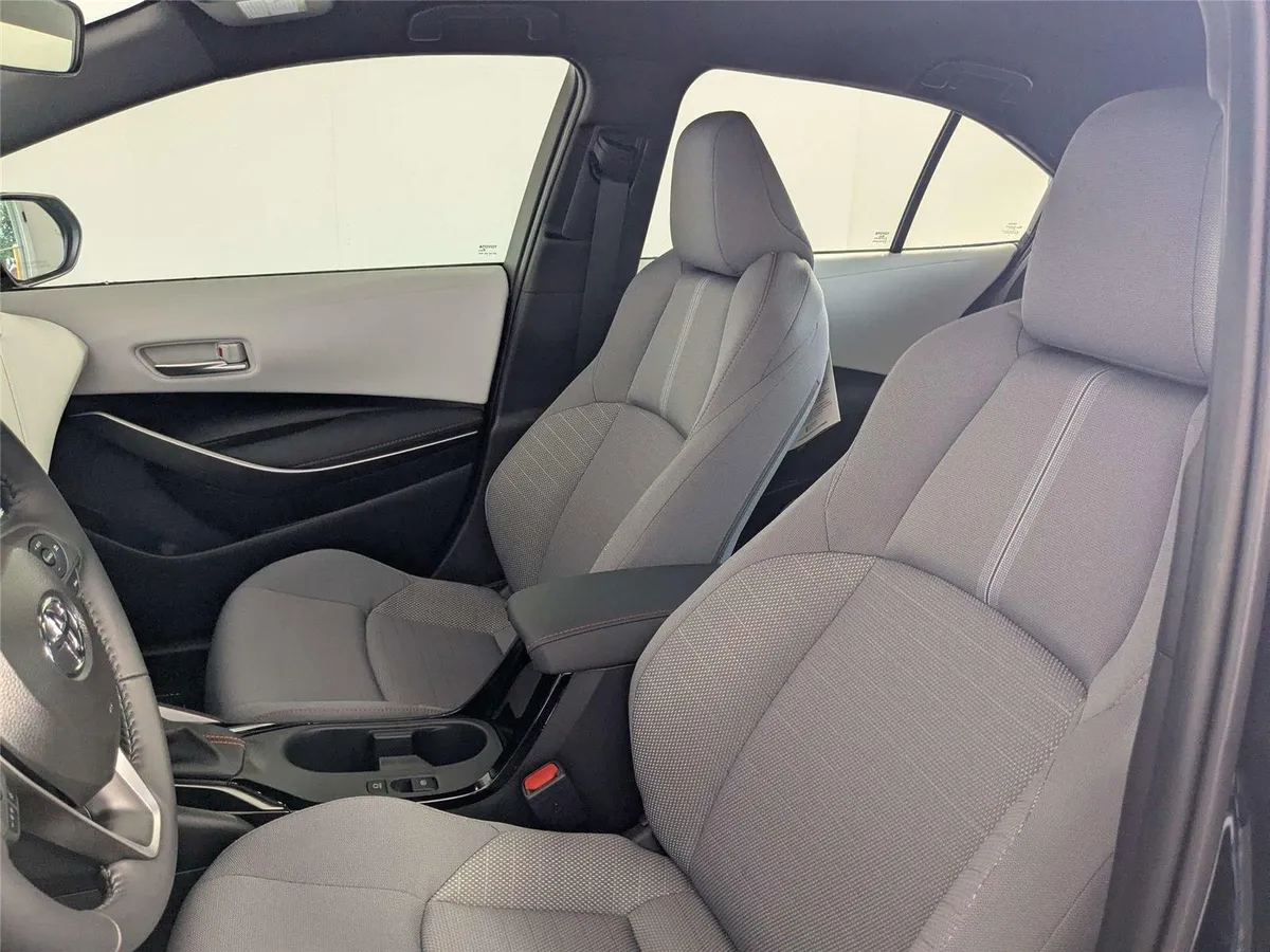 2025 Toyota Corolla FX thumbnail 10