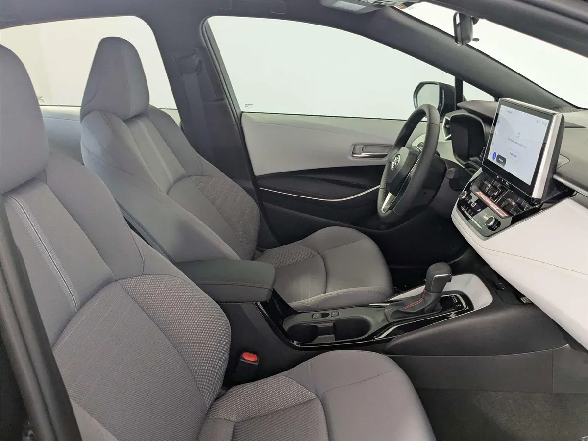 2025 Toyota Corolla FX thumbnail 28
