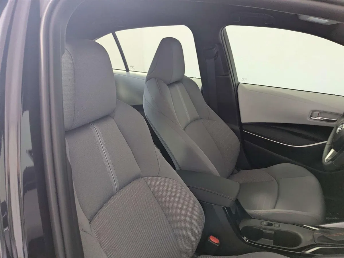 2025 Toyota Corolla FX thumbnail 29