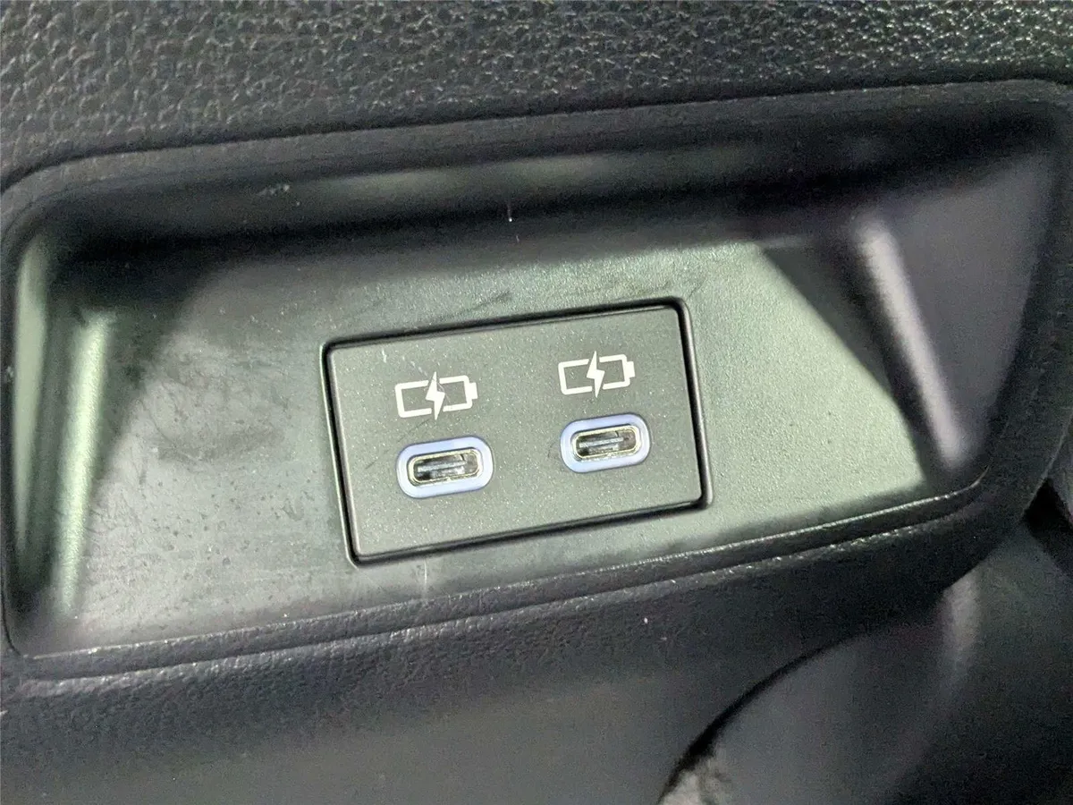 2025 Toyota Corolla FX thumbnail 33
