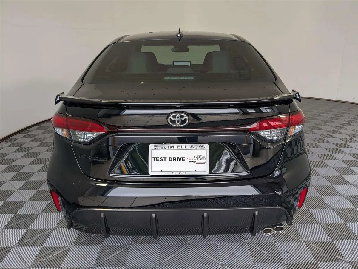 2025 Toyota Corolla FX thumbnail 6