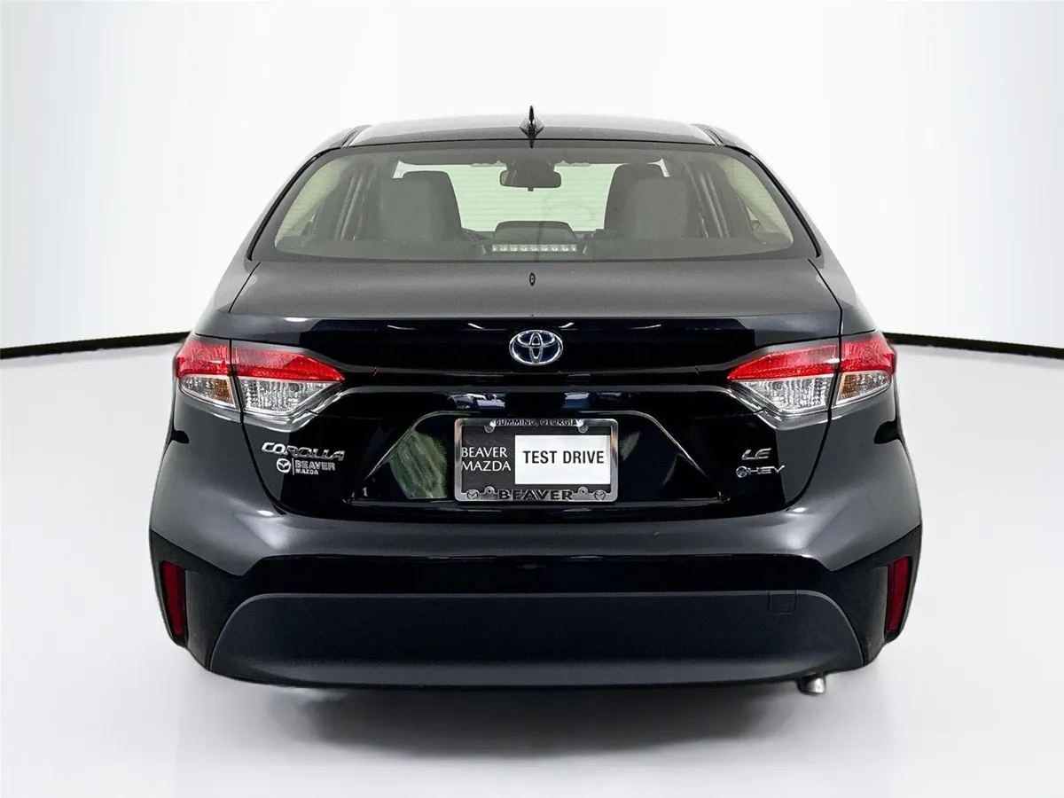 2025 Toyota Corolla Hybrid LE thumbnail 11