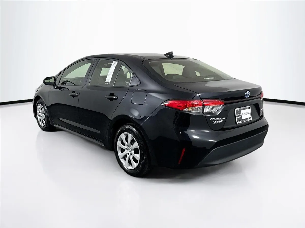 2025 Toyota Corolla Hybrid LE thumbnail 12