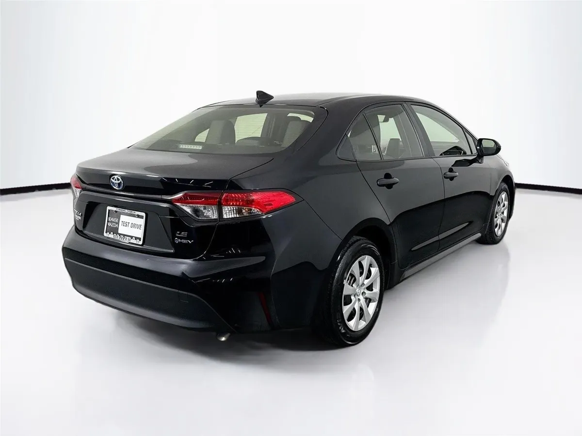 2025 Toyota Corolla Hybrid LE thumbnail 2