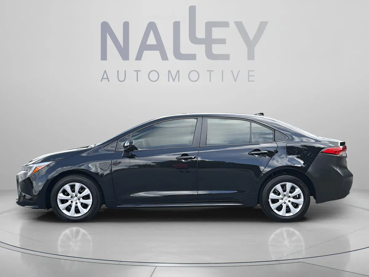 2025 Toyota Corolla Hybrid LE thumbnail 2