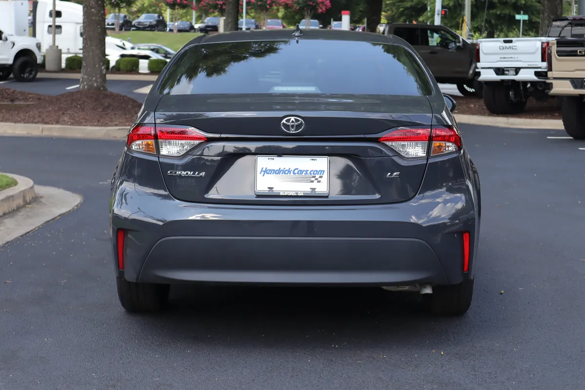 2025 Toyota Corolla LE thumbnail 37