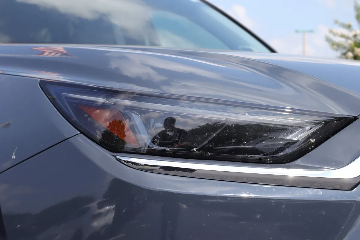 2025 Toyota Grand Highlander Platinum thumbnail 32