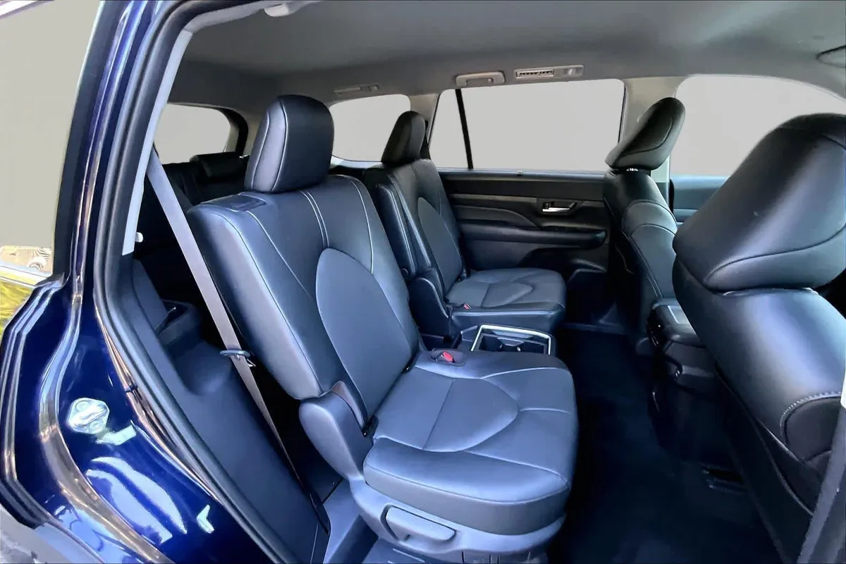 2025 Toyota Grand Highlander XLE thumbnail 20