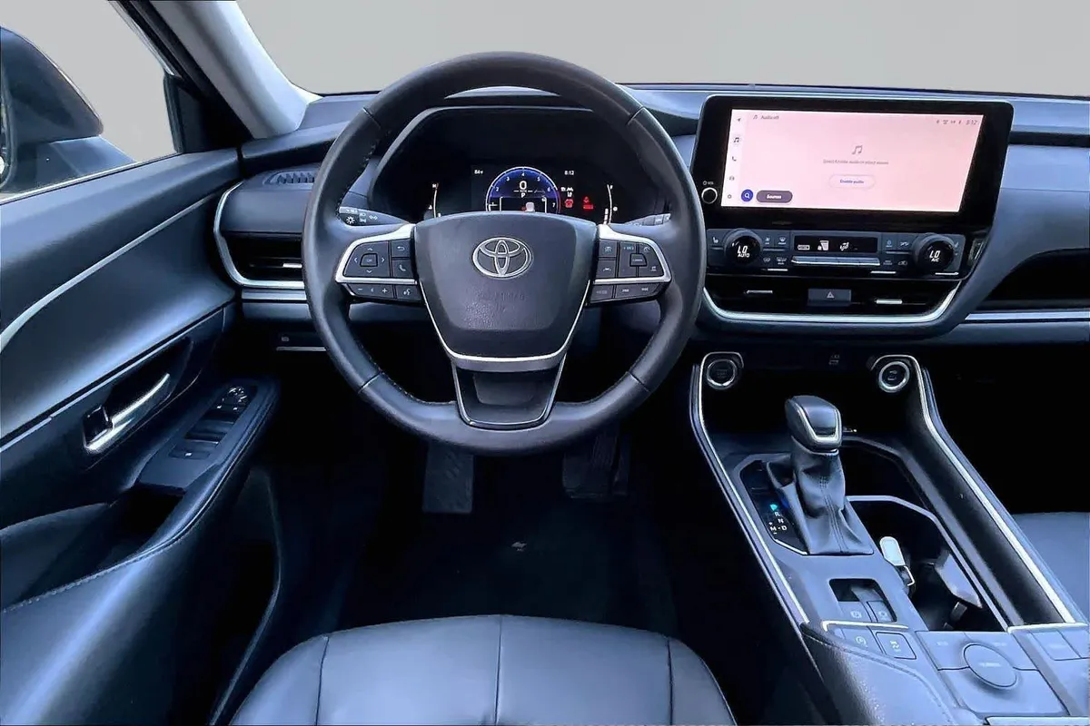 2025 Toyota Grand Highlander XLE thumbnail 6