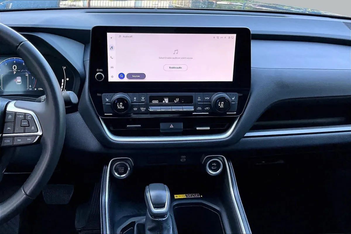 2025 Toyota Grand Highlander XLE thumbnail 7
