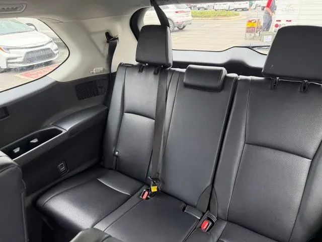 2025 Toyota Grand Highlander XLE thumbnail 20