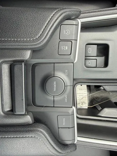 2025 Toyota Grand Highlander XLE thumbnail 43