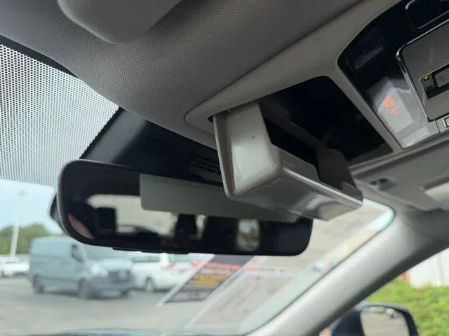 2025 Toyota Grand Highlander XLE thumbnail 50