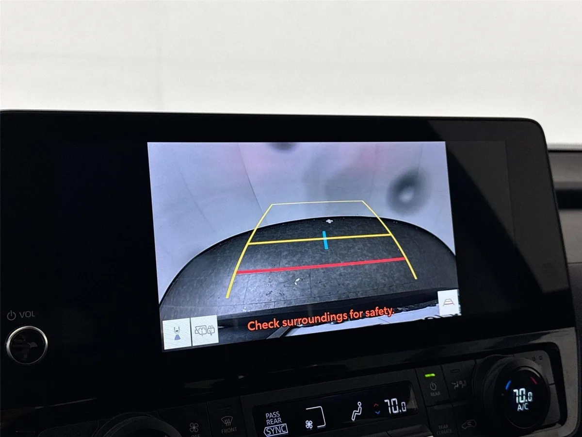 2025 Toyota Grand Highlander XLE thumbnail 24