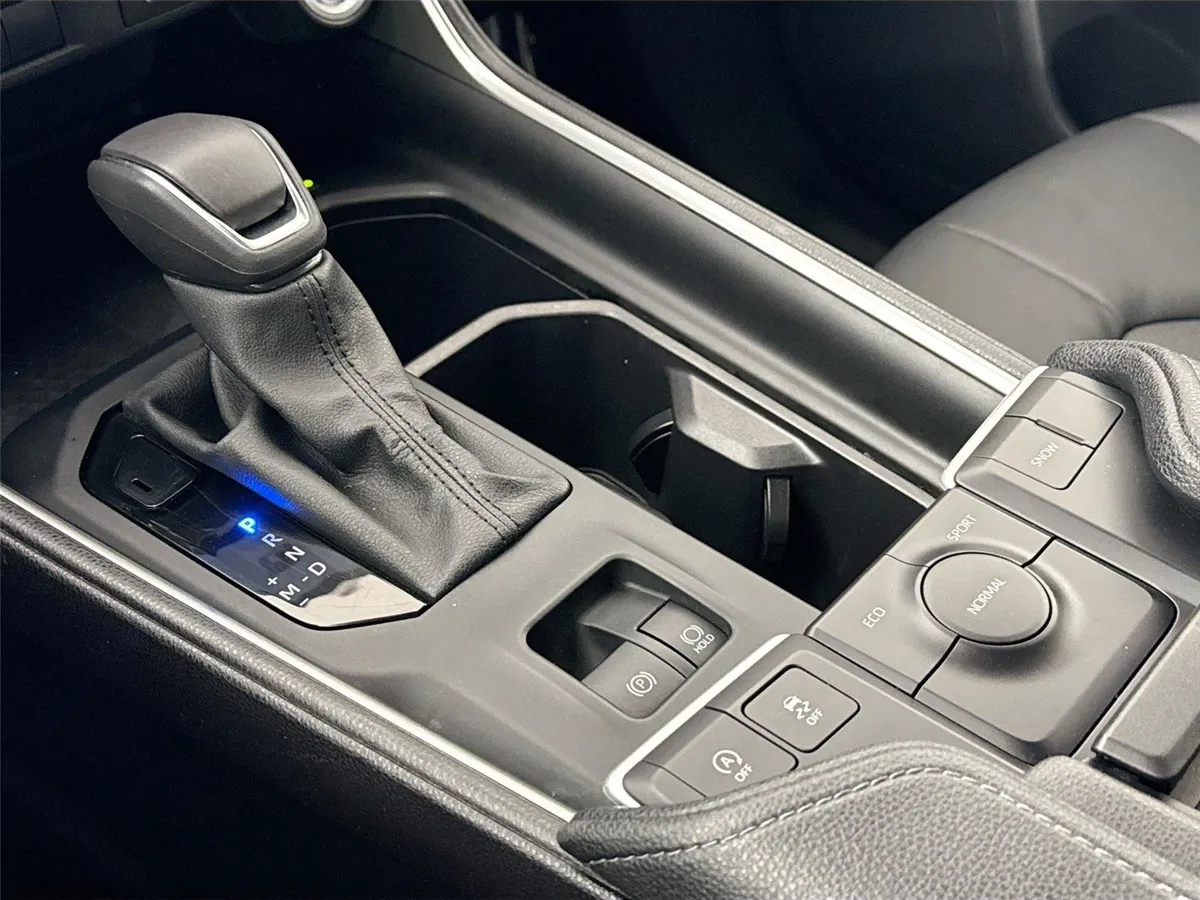 2025 Toyota Grand Highlander XLE thumbnail 27