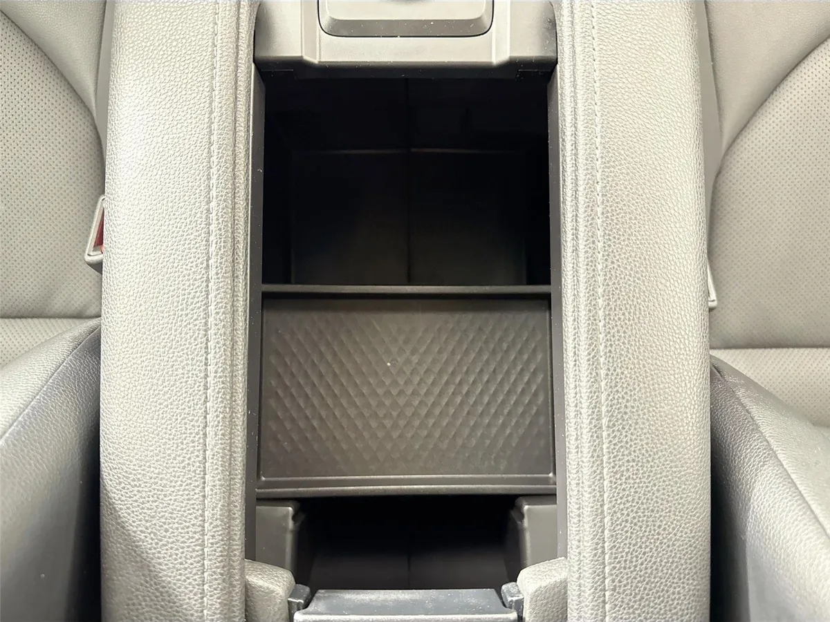 2025 Toyota Grand Highlander XLE thumbnail 33
