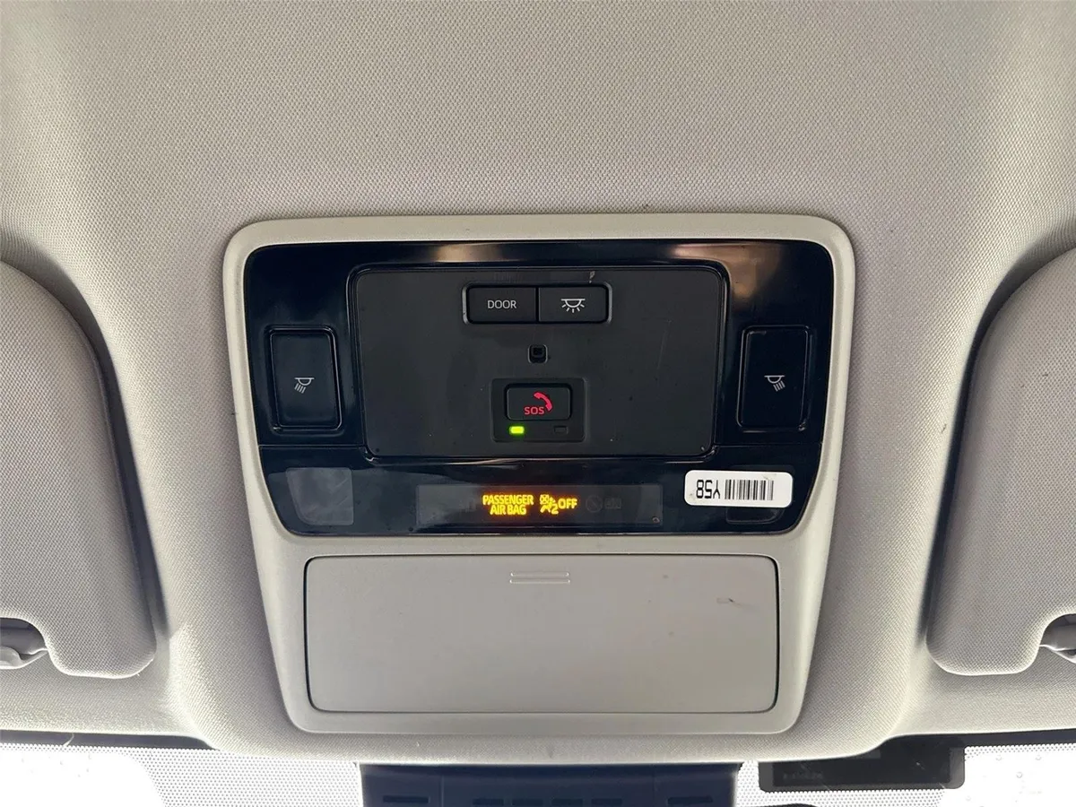 2025 Toyota Grand Highlander XLE thumbnail 6