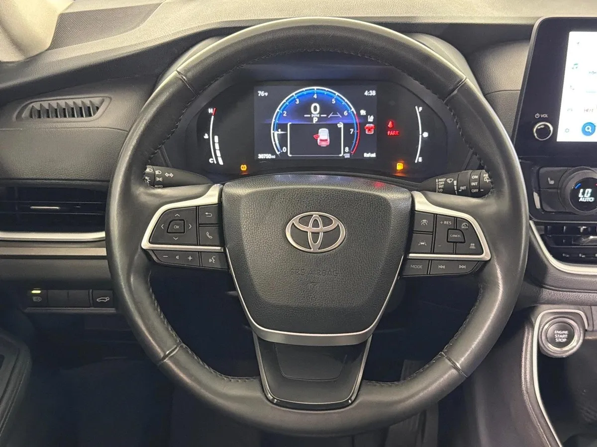 2025 Toyota Grand Highlander XLE thumbnail 24