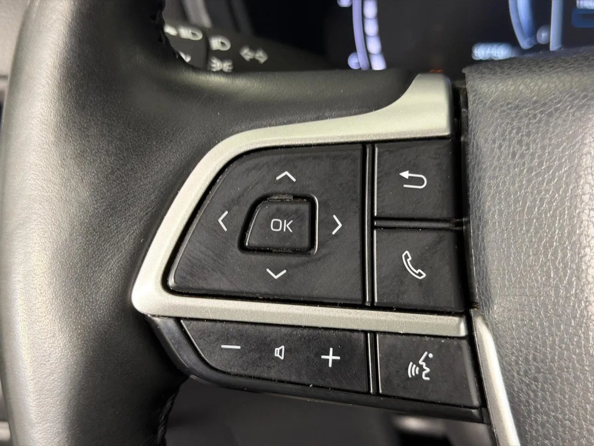 2025 Toyota Grand Highlander XLE thumbnail 25