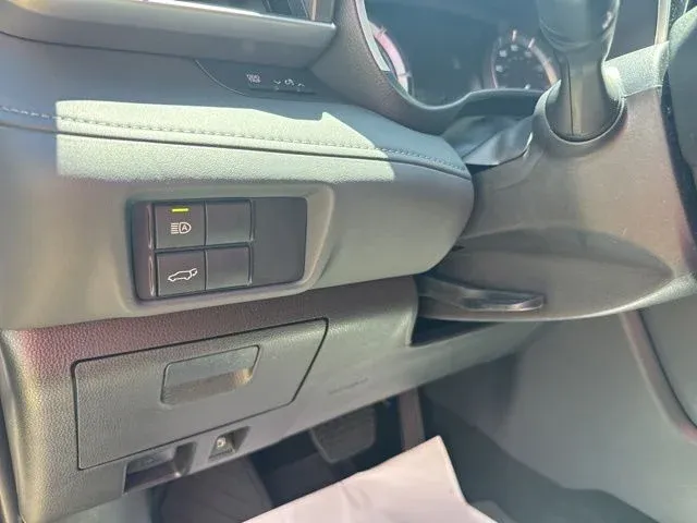 2025 Toyota Highlander Hybrid XLE thumbnail 31