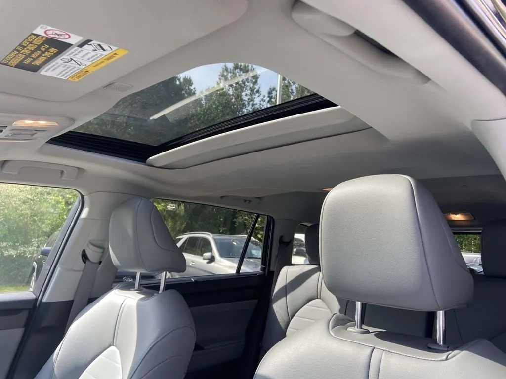 2025 Toyota Highlander Hybrid XLE thumbnail 19