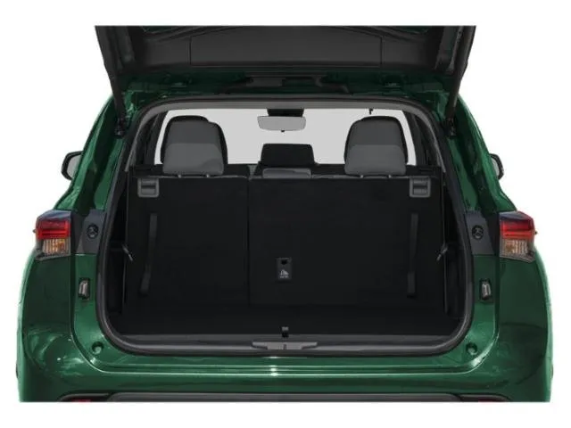 2025 Toyota Highlander LE thumbnail 10