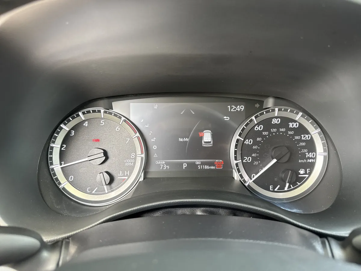 2025 Toyota Highlander LE thumbnail 20
