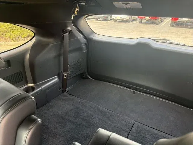 2025 Toyota Highlander XSE thumbnail 23
