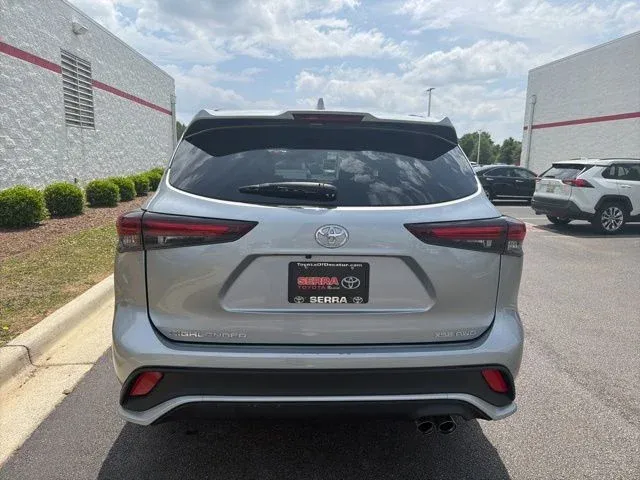 2025 Toyota Highlander XSE thumbnail 8