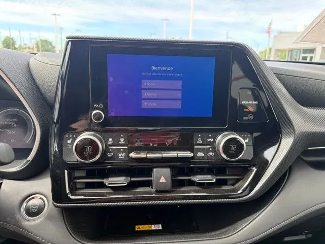 2025 Toyota Highlander XSE thumbnail 49