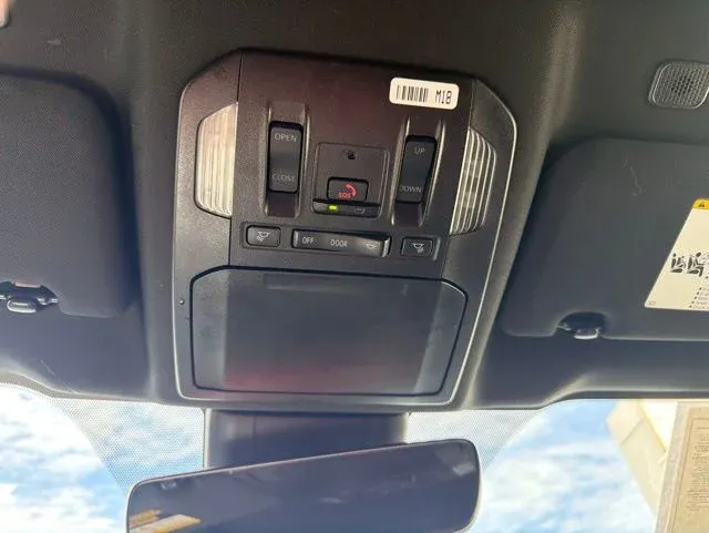 2025 Toyota Highlander XSE thumbnail 51