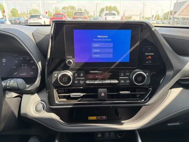 2025 Toyota Highlander XSE thumbnail 48