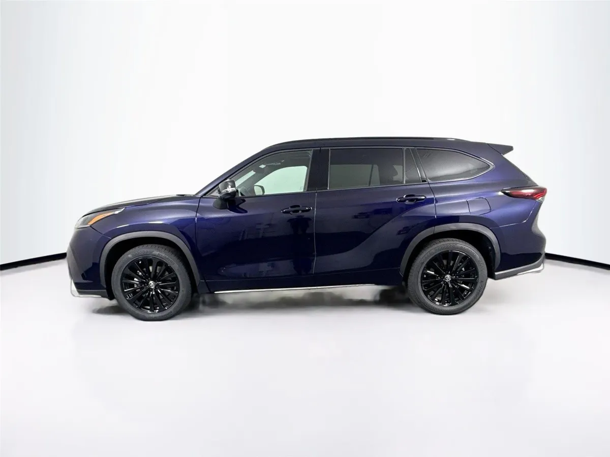 2025 Toyota Highlander XSE thumbnail 14